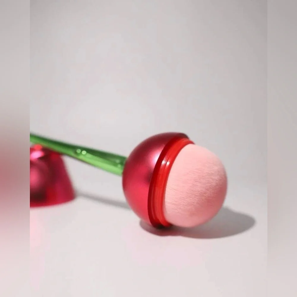 New Rose Design Foundation Brush